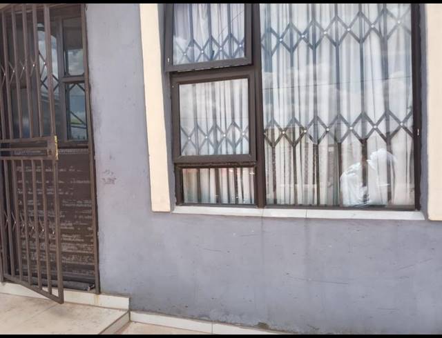 2 BEDROOM HOUSE FOR SALE IN DOBSONVILLE